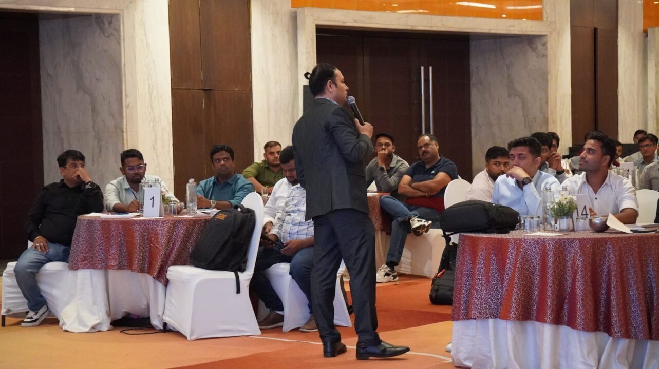 Dr Vijay Viraj